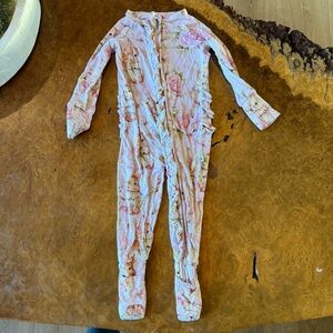 Bums & Roses Floral Ruffle Zipper Footie Pajamas | 6–9 Months